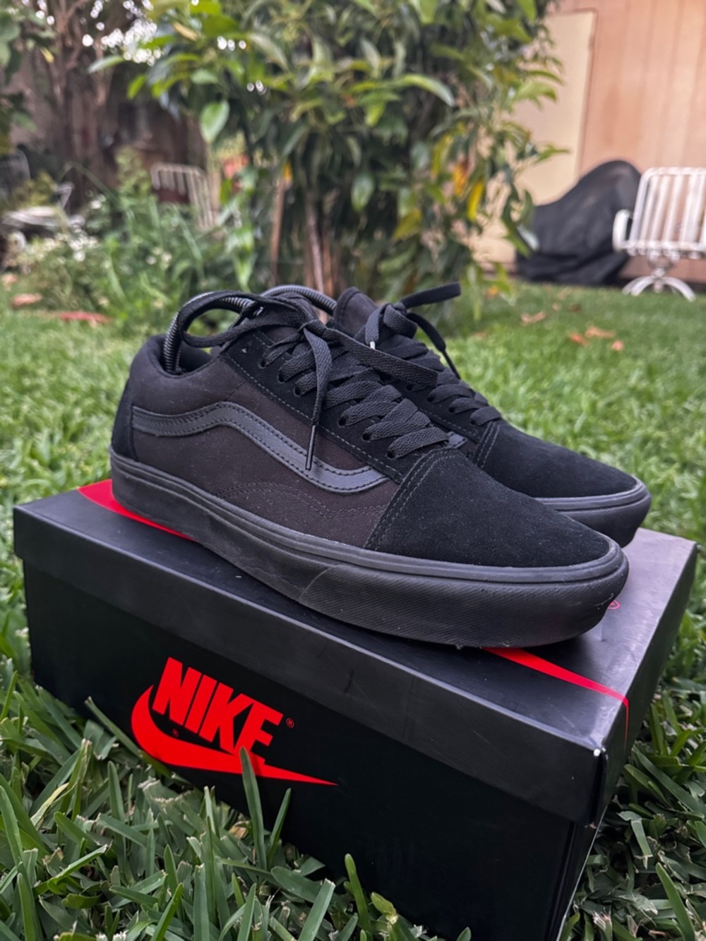 DISCONTINUED Vans Old Skool ComfyCush - blackout
(M 9.5 / W 11)